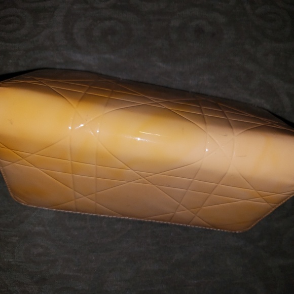 Christian Dior Almond Patented Leather Zip Around - Picture 3 of 8